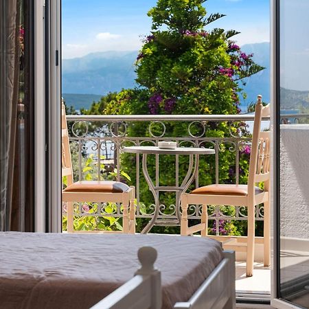 Hotel Alexandros B Nikiana Exteriér fotografie