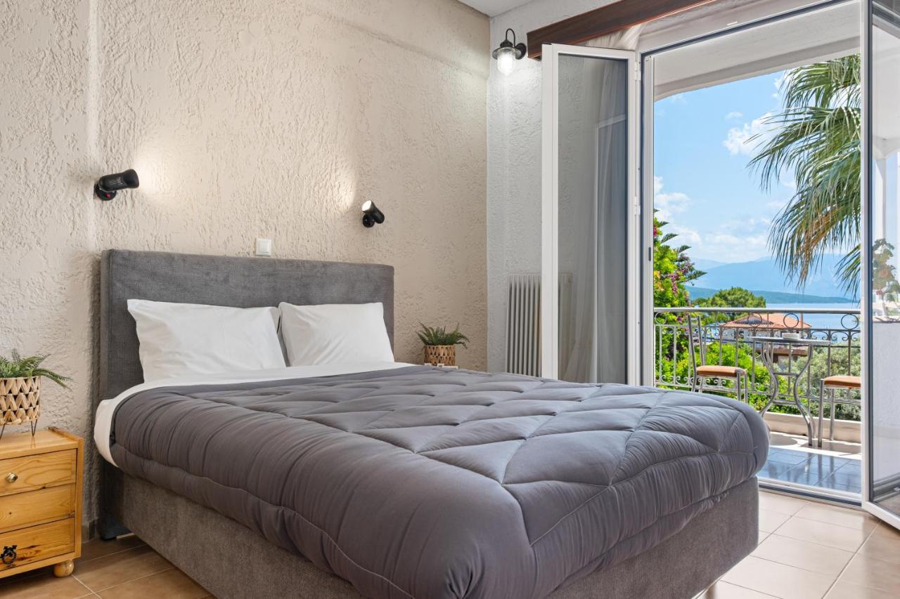 Hotel Alexandros B Nikiana Exteriér fotografie