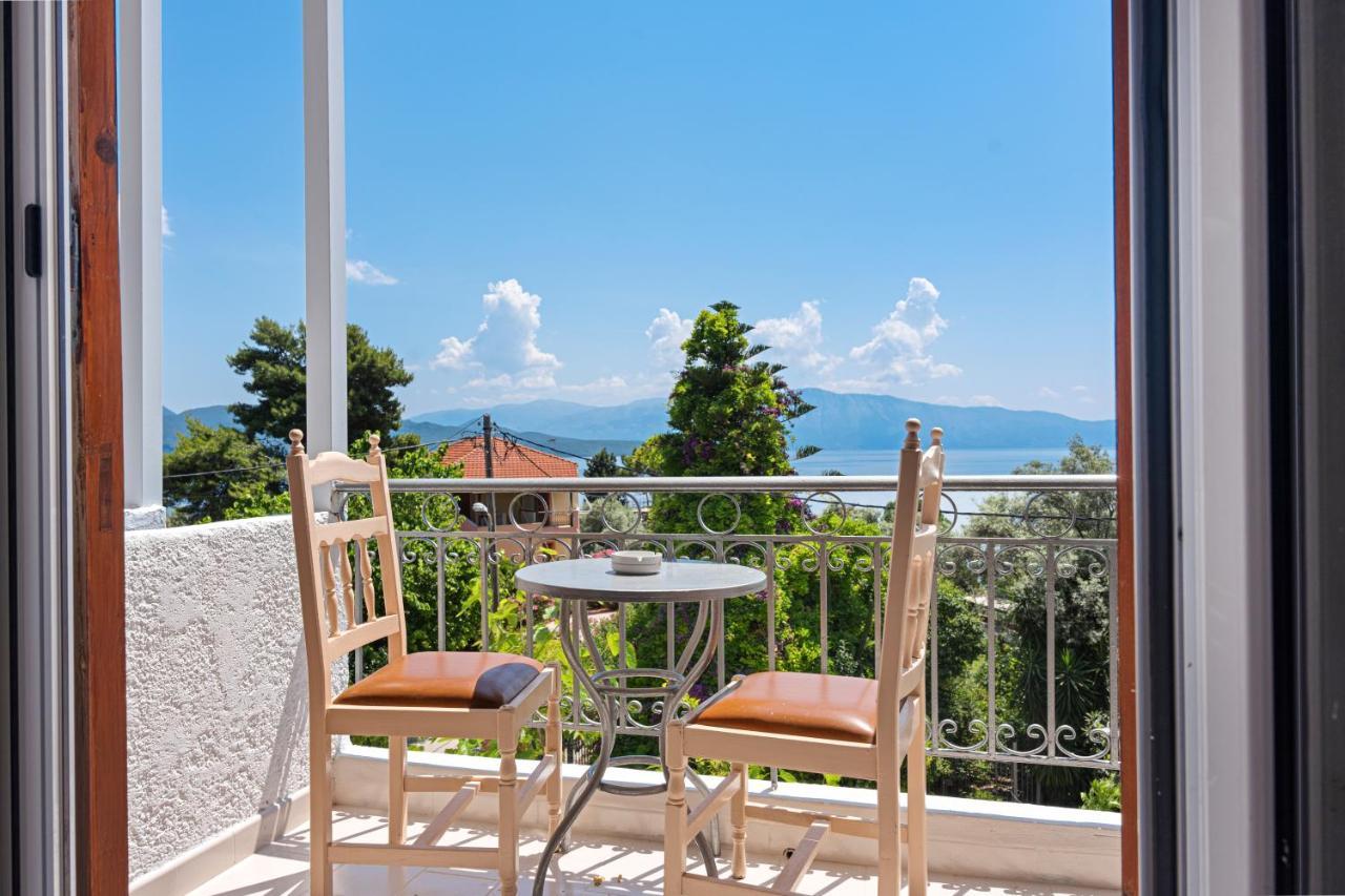 Hotel Alexandros B Nikiana Exteriér fotografie