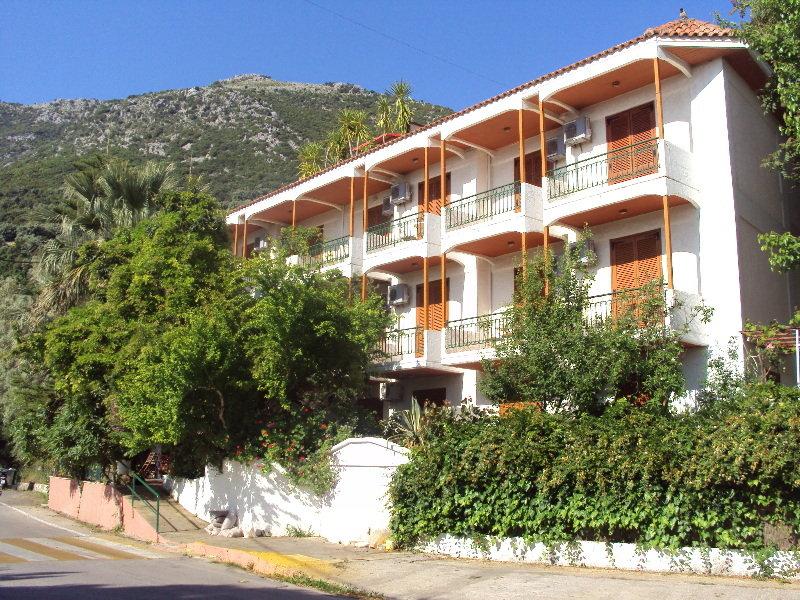 Hotel Alexandros B Nikiana Exteriér fotografie