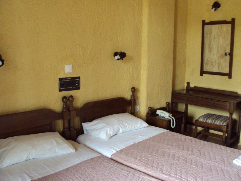 Hotel Alexandros B Nikiana Exteriér fotografie